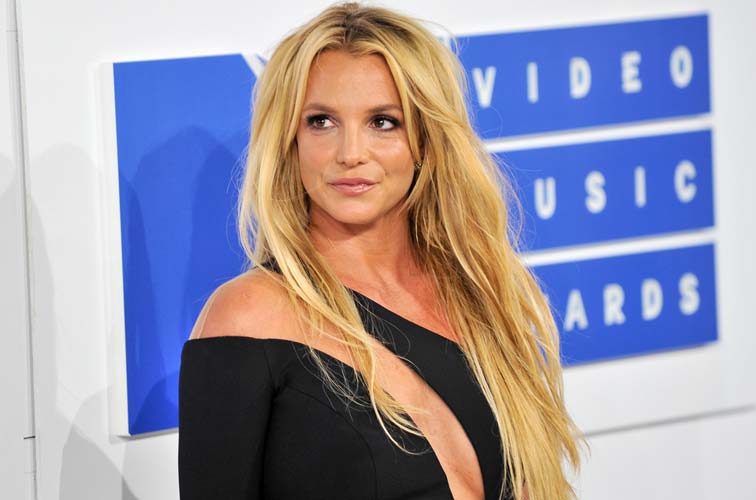 Britney Spears publicó foto sin maquillaje