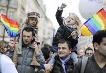 Los Retos para Adoptar siendo pareja LGBT