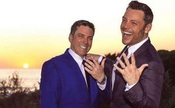 El cantante Tiziano Ferro contrajo matrimonio este fin de semana.