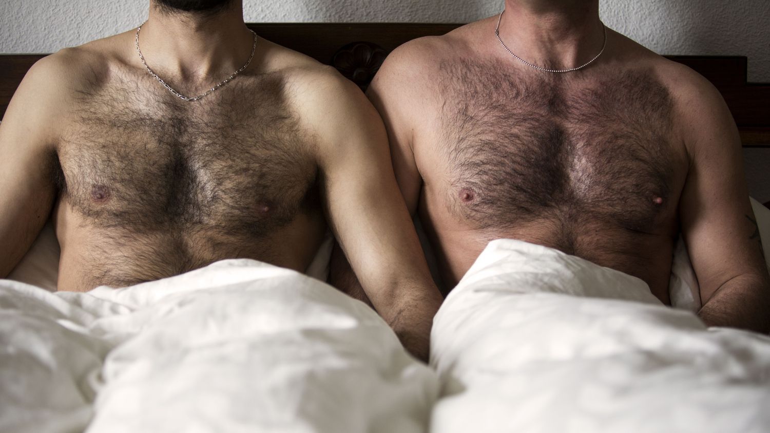 masturbarse entre hombres, hombres heterosexuales tienen sexo con otros hombres